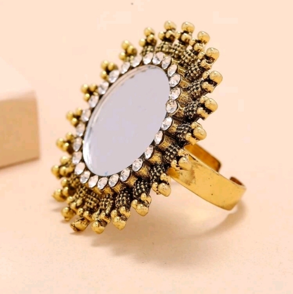 Sun-Ray Rhinestone Mirror Ring - Gold, Clear - Picture 3 of 4